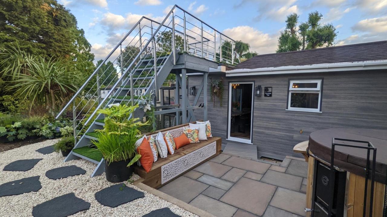 Tulana Taggs - Floating Home On Idyllic Island Hampton Hill Eksteriør bilde