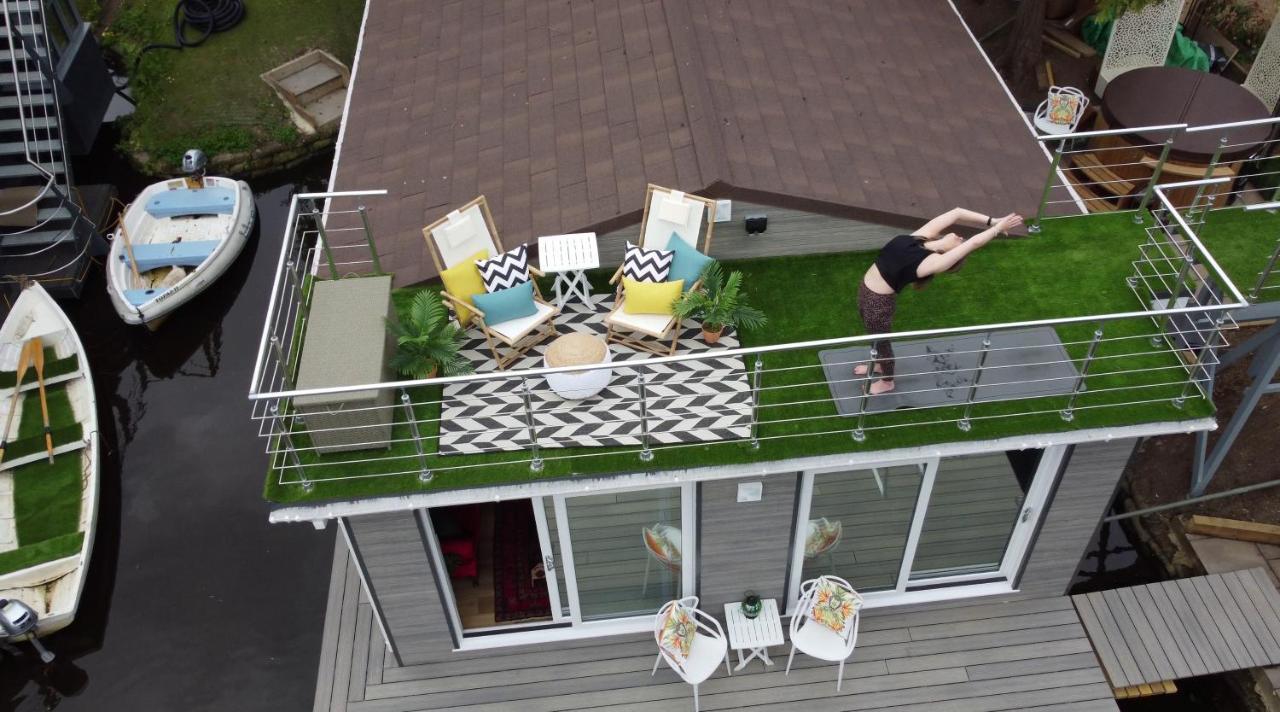 Tulana Taggs - Floating Home On Idyllic Island Hampton Hill Eksteriør bilde